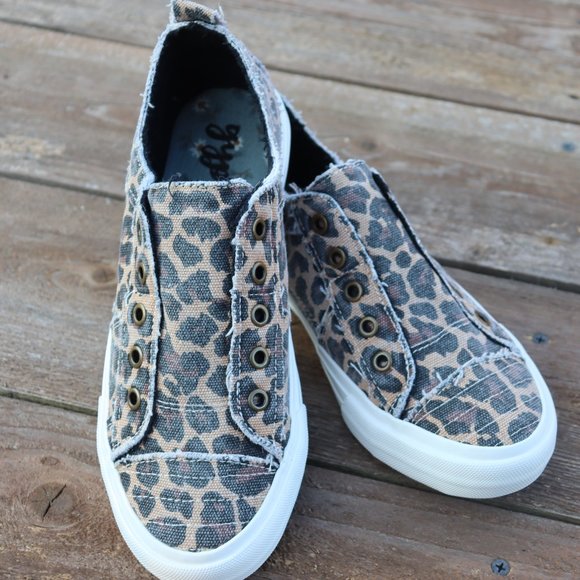 Leopard Slip On Sneakers - Picture 2 of 3